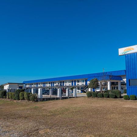 Sunrise Inn Eastman Екстериор снимка